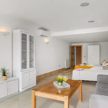 By Interhome * Casas de Torrat