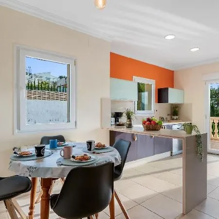 By Interhome * Casas de Torrat