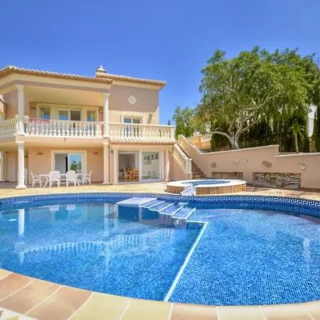 By Interhome * Casas de Torrat