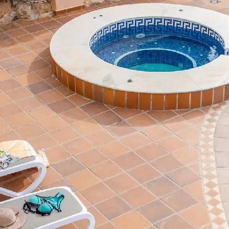By Interhome * Casas de Torrat